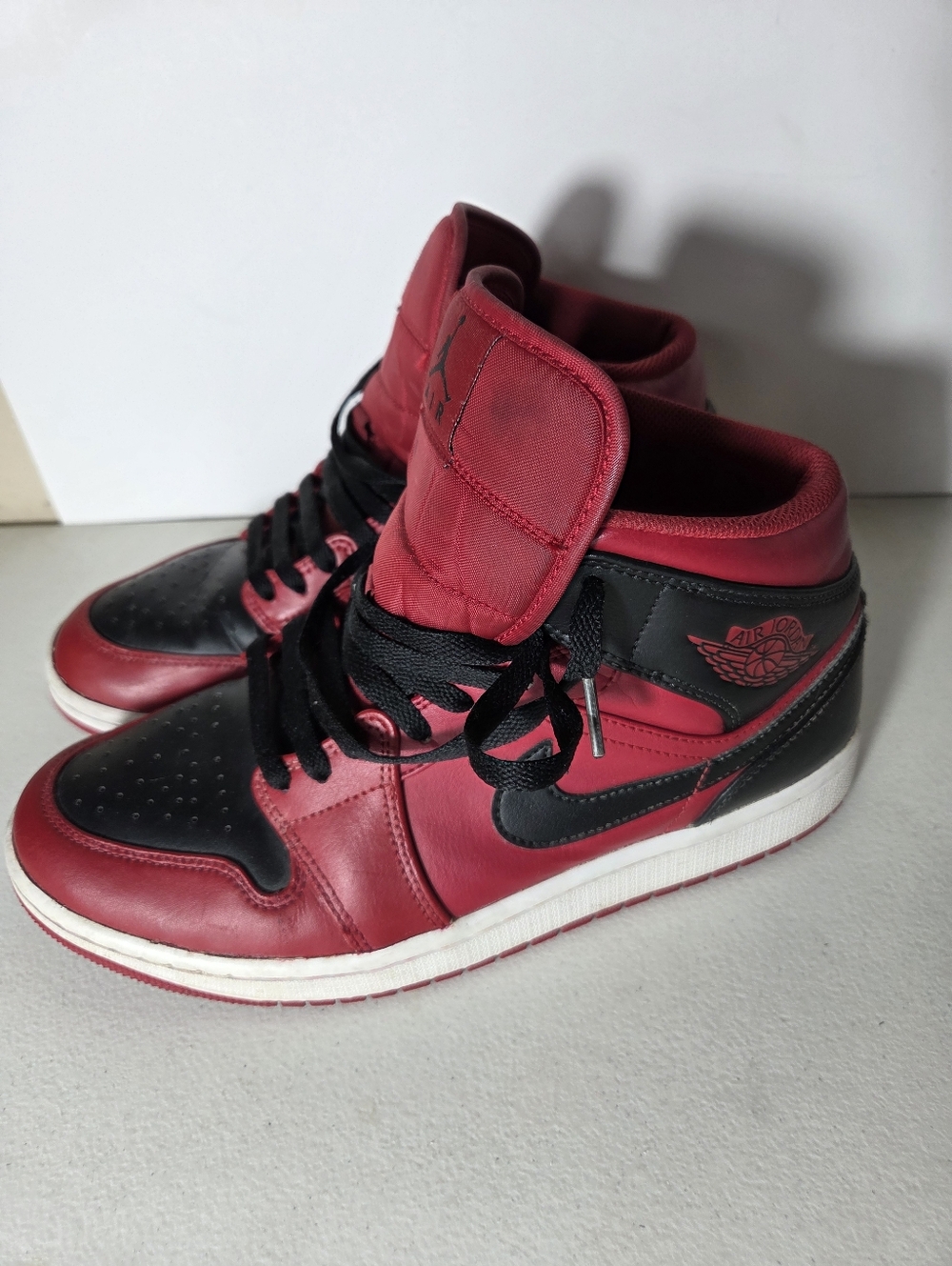 Jordan 1 Mid Reverse Bred 2022 Red Black Sneakers Shoes Size 9